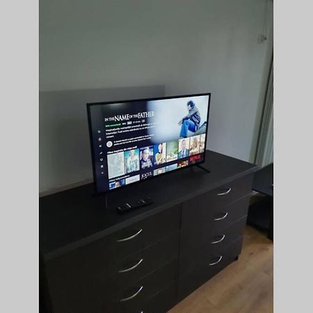 דירות בוקרשט Confort Studio With A Marvelous Kitchen מראה חיצוני תמונה